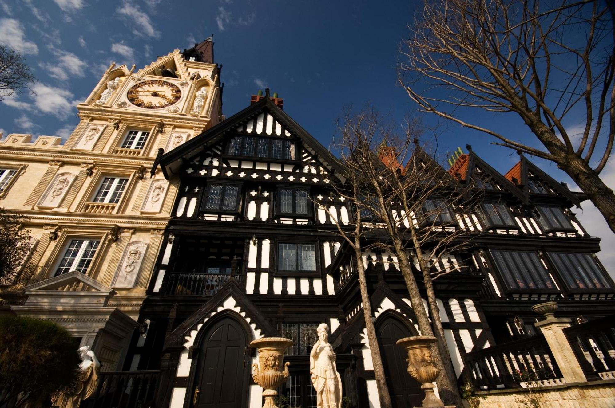 The Old England Manor Apartment Renai Exterior photo