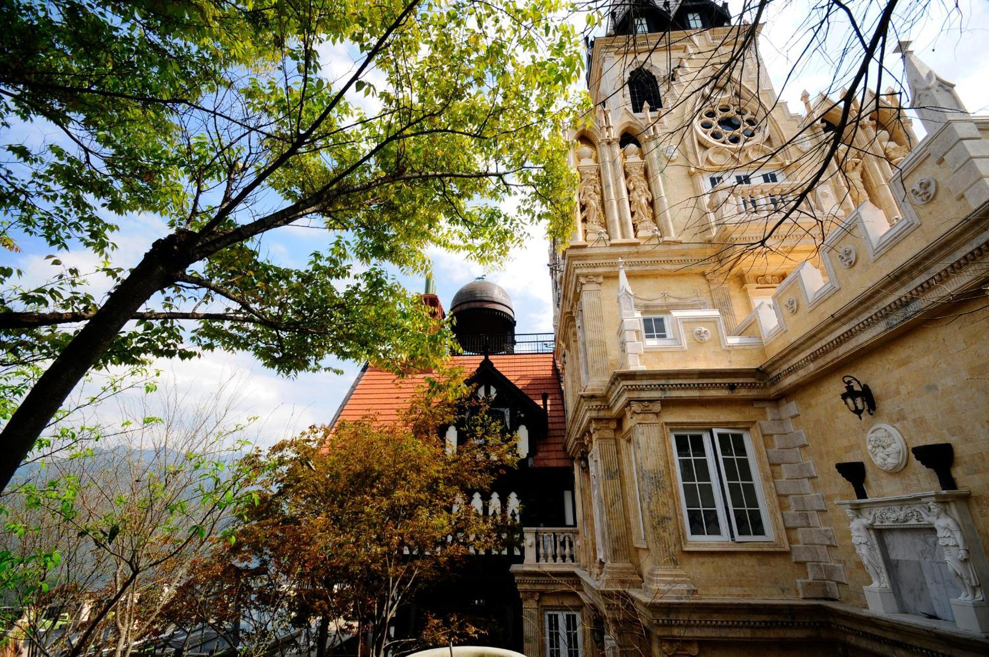 The Old England Manor Apartment Renai Exterior photo